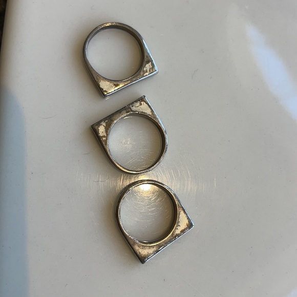 Three stackable GUESS rings faux diamond (not real diamond) see photos size 5.5 - Picture 7 of 7